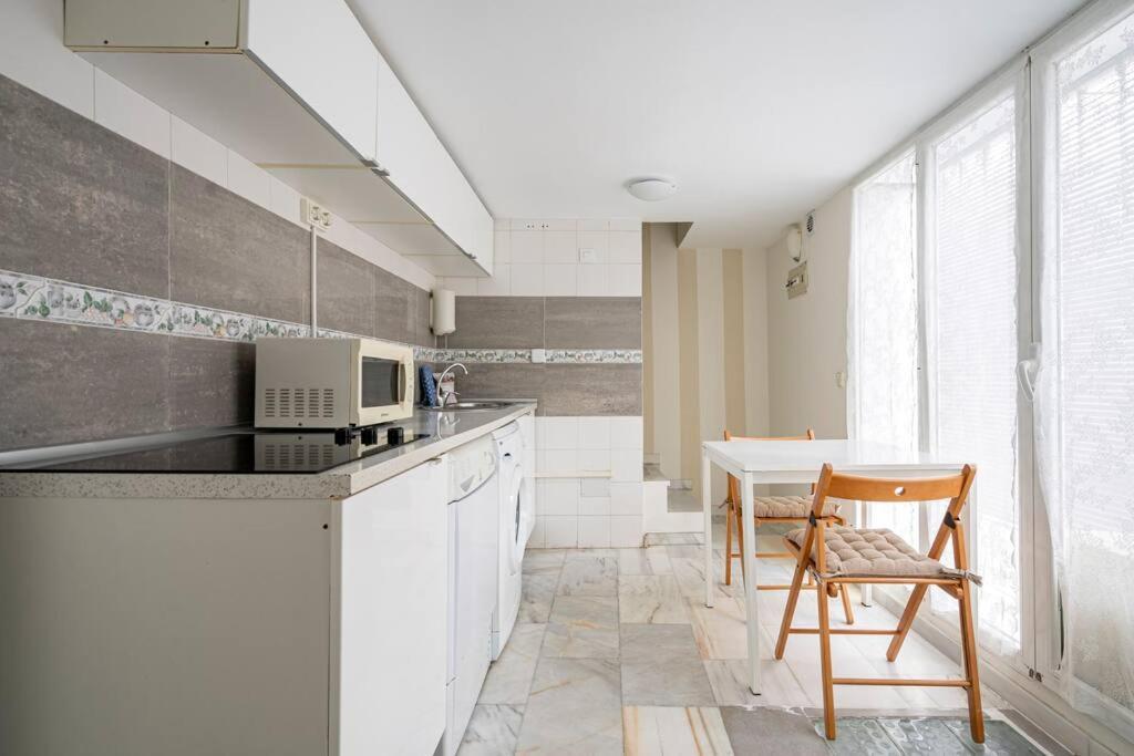 Arriaga Alto- Coqueto Duplex. Parking Gratuito Apartment Madrid Exterior photo